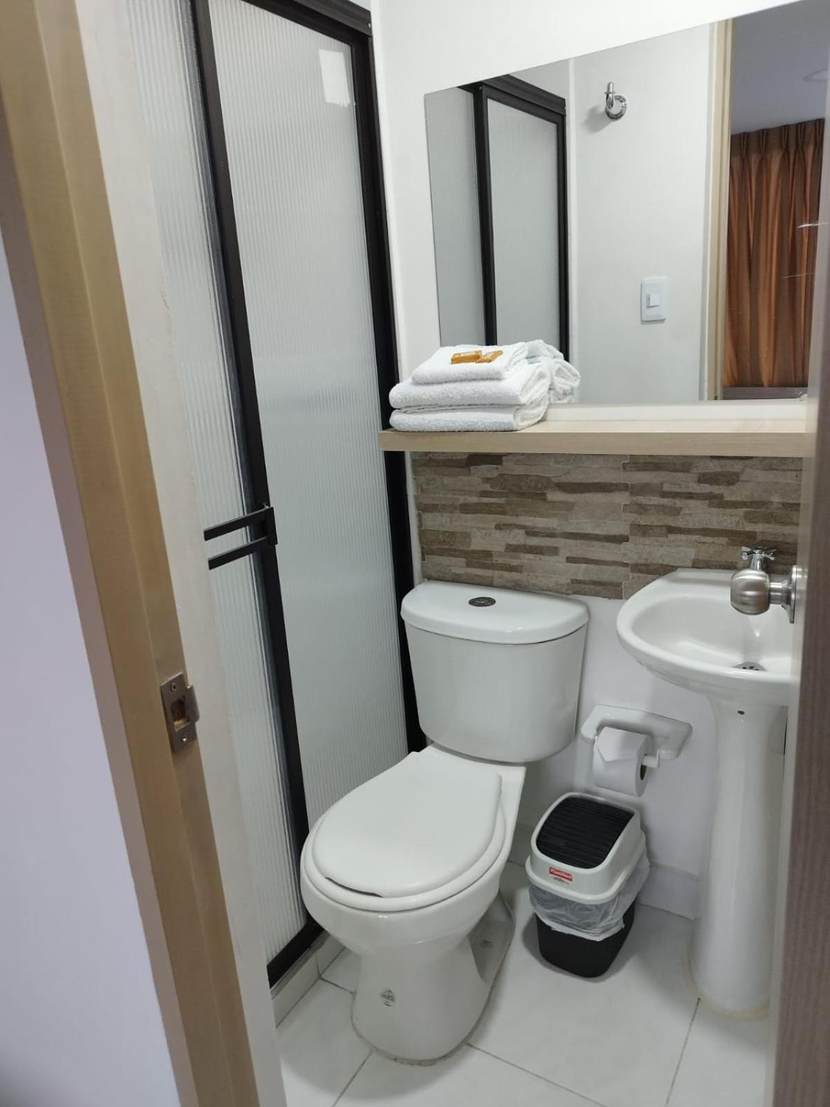 Hotel Adel Manizales Eksteriør billede